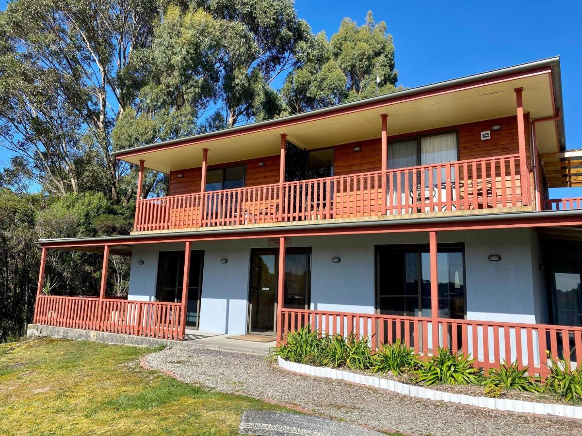 Gordon Gateway Motel Strahan Exterior photo